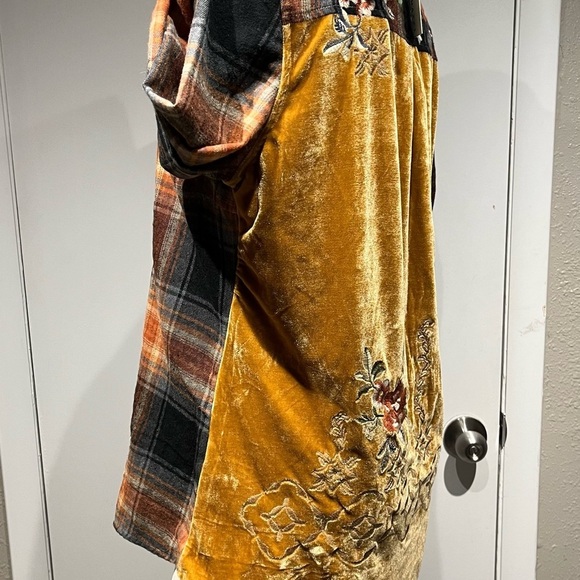 plaid embroidered blouse top by paparazzi - Picture 12 of 12